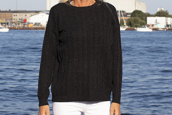 12402 Black color Sweater Moretti Milano